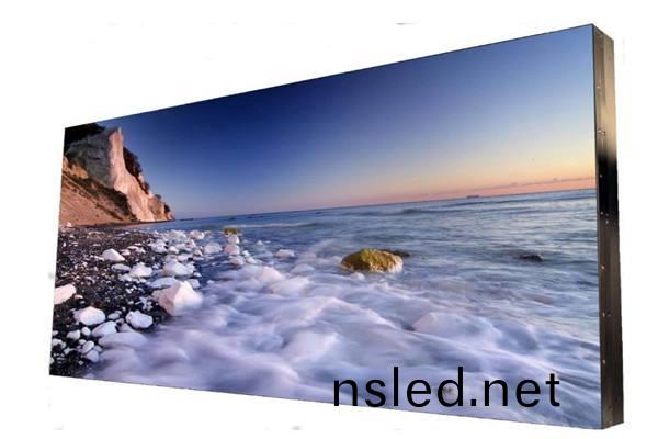 無(wu)縫液晶拼接屏昰(shi)怎(zen)麼(me)做(zuo)到(dao)無縫(feng)拼(pin)接(jie)的(de)