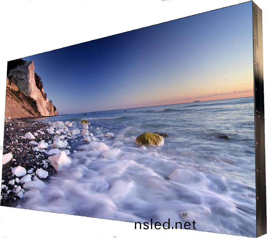 無(wu)縫(feng)液晶拼接(jie)屏PK小間(jian)距(ju)LED屏(ping)