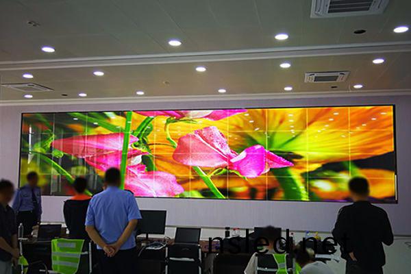 江(jiang)西(xi)某監(jian)獄(yu)指(zhi)揮(hui)中心(xin)-0mm無(wu)縫(feng)拼(pin)接(jie)屏(ping)