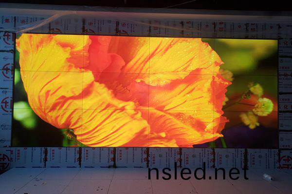 廣州天(tian)河(he)科技(ji)園某(mou)企業(ye)-大數(shu)據(ju)拼接(jie)屏