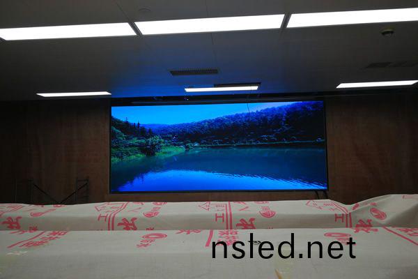 深(shen)圳福(fu)田(tian)某企(qi)業(ye)-小(xiao)間(jian)距(ju)LED屏(ping)