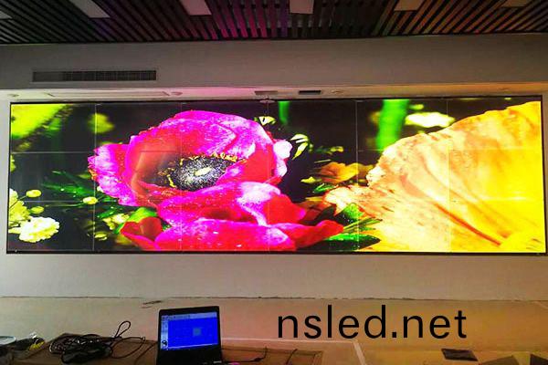 無縫拼(pin)接屏(ping)傳遞(di)品牌(pai)內(nei)涵(han)與(yu)文化