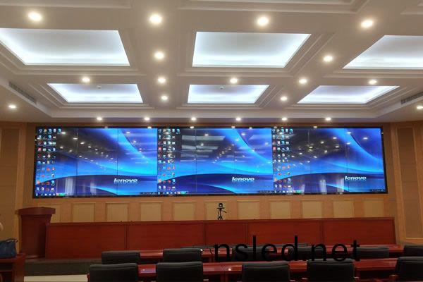 深圳有(you)哪些無(wu)縫拼接(jie)屏廠傢？