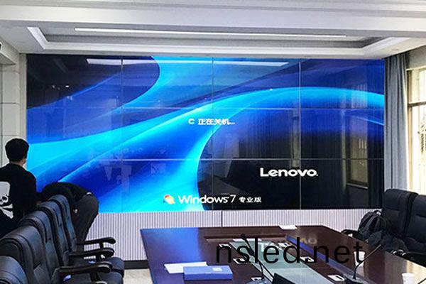 無(wu)縫拼接(jie)屏(ping)廠(chang)傢如(ru)何(he)提(ti)高自(zi)身優勢(shi)，擴大(da)市(shi)場份額