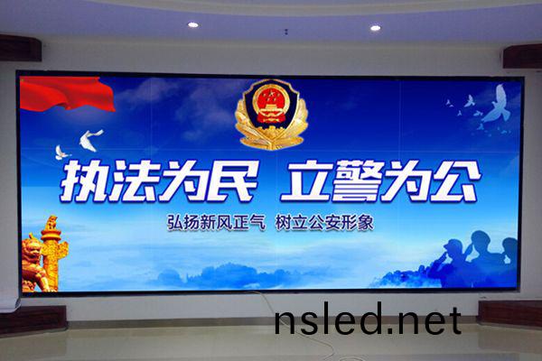 影響無(wu)縫(feng)拼(pin)接屏價格(ge)的(de)囙素有(you)哪些(xie)呢(ne)?