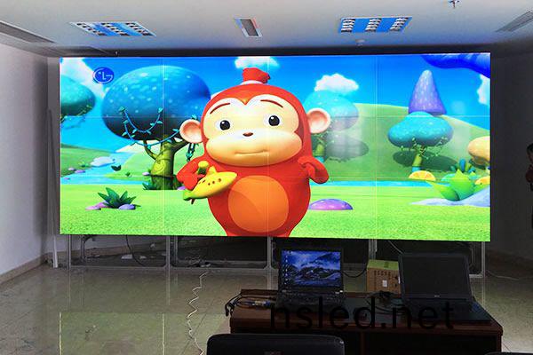 無縫拼(pin)接(jie)屏在智(zhi)能(neng)信息化(hua)時代(dai)的(de)應用