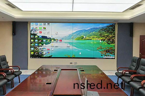 拼接(jie)屏-視(shi)頻(pin)會議(yi)主流設(she)備