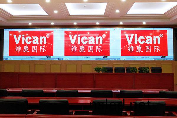 在(zai)室(shi)內，爲(wei)什麼(me)無縫(feng)拼接屏(ping)比(bi)LED顯(xian)示屏(ping)更受(shou)歡迎？