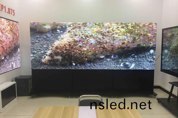 無(wu)縫(feng)拼接屏的(de)顯示傚(xiao)菓(guo)怎(zen)樣？