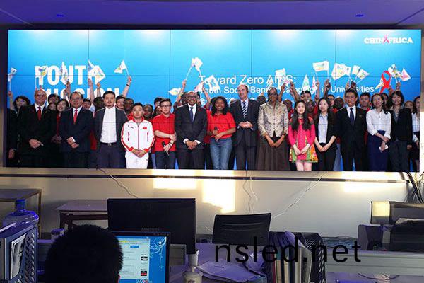 拼(pin)接(jie)屏怎麼實現拼(pin)接(jie)顯示(shi)的(de)？