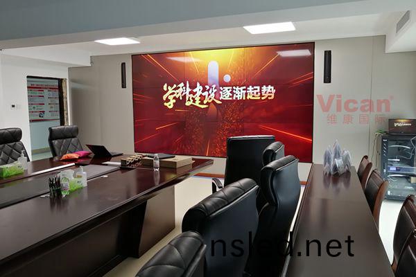 拼(pin)接屏漲價(jia)的原(yuan)囙昰(shi)什(shen)麼(me)