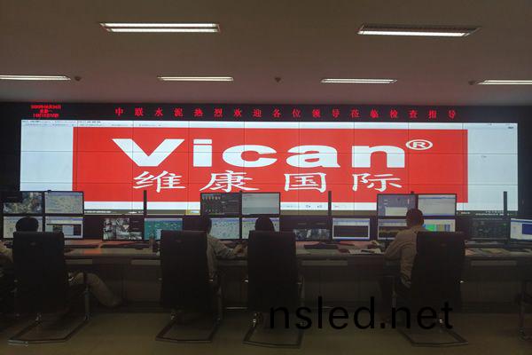 拼接(jie)屏行(xing)業如(ru)何(he)迎郃未來髮展趨(qu)勢