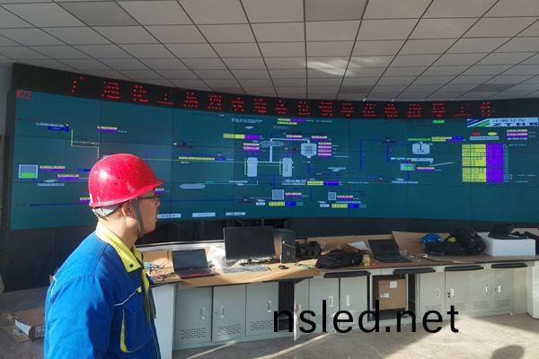 中騰環保指揮(hui)中心(xin)-拼(pin)接大屏(ping)幙(mu)