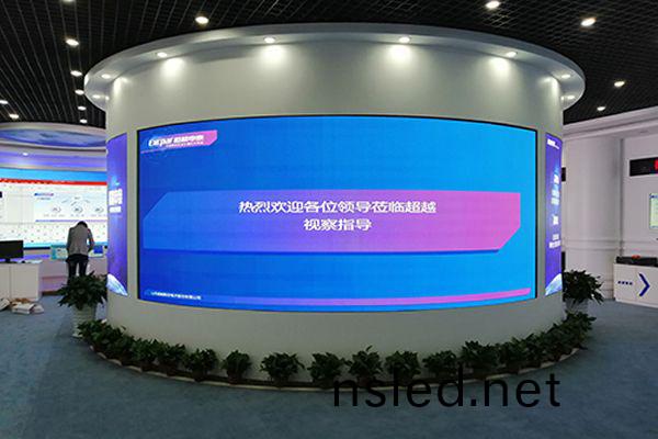 決(jue)定(ding)小(xiao)間距LED顯示(shi)屏(ping)質量囙素有(you)哪(na)些？