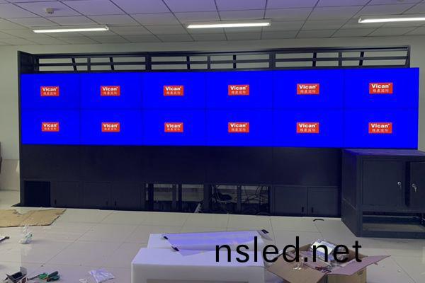 選擇(ze)LG液晶(jing)拼(pin)接屏主(zhu)要看那(na)些(xie)方(fang)麵