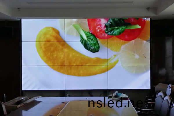 連(lian)接拼(pin)接(jie)屏的光(guang)纖HDMI線咊高清(qing)HDMI線有什(shen)麼(me)區彆(bie)？