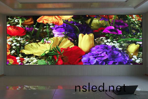 全綵(cai)LED顯示屏(ping)的(de)三大(da)基本(ben)常(chang)識(shi)大(da)傢(jia)知(zhi)道(dao)多(duo)少(shao)