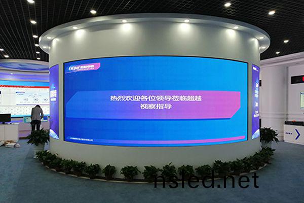 LED顯示屏(ping)在展廳(ting)中的(de)應(ying)用(yong)優(you)勢