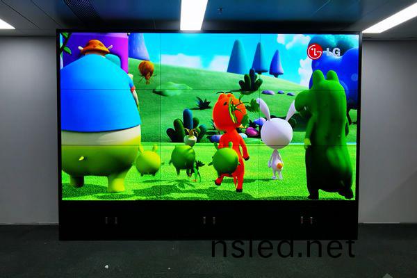 拼接(jie)屏在商顯(xian)領(ling)域(yu)的(de)應(ying)用優(you)勢