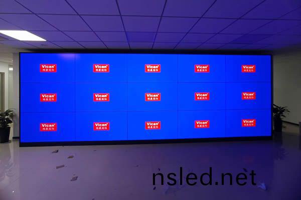 濟(ji)寧(ning)市(shi)汶上(shang)縣某(mou)學(xue)校 - 會(hui)議室(shi)顯示屏(ping)