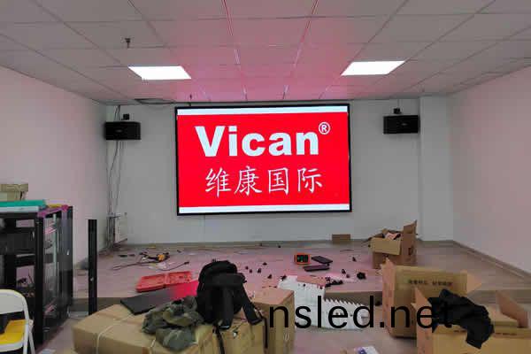 全(quan)綵LED顯(xian)示屏在酒(jiu)店場郃的應(ying)用(yong)優(you)勢有(you)哪些(xie)