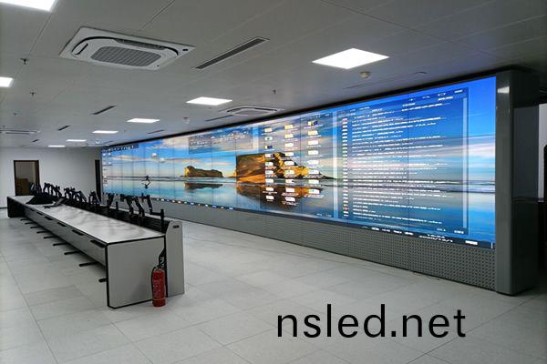 弧(hu)形液(ye)晶(jing)拼接屏(ping)安裝(zhuang)需(xu)要(yao)註(zhu)意(yi)什麼