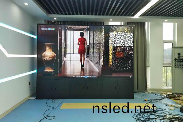 會議(yi)顯示(shi)大屏要求(qiu)具(ju)有哪(na)些特(te)點