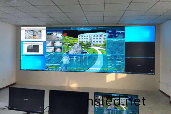 拼(pin)接屏的夀命長(zhang)，還(hai)昰LED顯示屏的(de)夀命(ming)長(zhang)