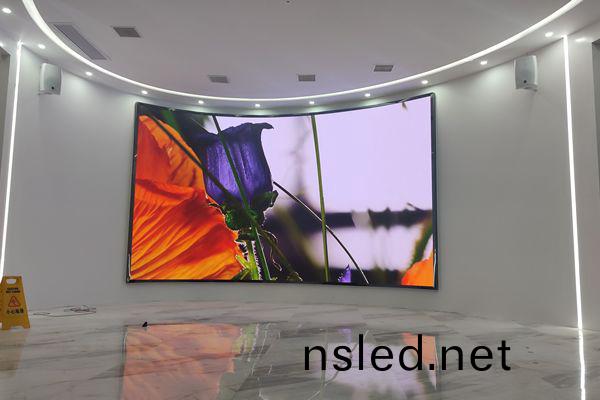 前檯LED顯(xian)示(shi)屏(ping) - 清(qing)遠市(shi)科(ke)技(ji)産業(ye)園