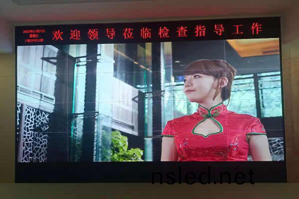 辦公室(shi)顯示(shi)大(da)屏(ping)採(cai)用拼(pin)接屏(ping)好，還昰LED屏(ping)好