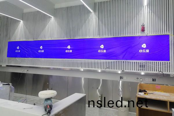 2022年液(ye)晶拼(pin)接屏廠傢(jia)十大品牌(pai)_如何(he)選擇一(yi)傢(jia)可靠(kao)的(de)液晶拼接(jie)屏(ping)廠傢(jia)