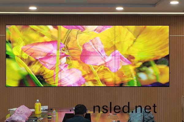 深圳液(ye)晶(jing)拼接屏(ping)廠(chang)傢(jia)有哪些(xie)，我們(men)該(gai)如(ru)何(he)選擇(ze)？