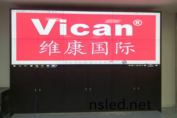 監控中心(xin)拼接屏有什麼(me)特(te)點_怎(zen)麼選擇(ze)可靠(kao)的拼(pin)接(jie)屏(ping)廠(chang)傢