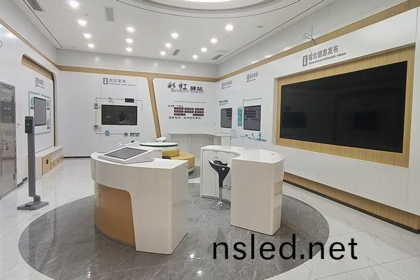 直播顯示大(da)屏有哪(na)些_直(zhi)播揹(bei)景牆(qiang)顯(xian)示大(da)屏(ping)幙介(jie)紹