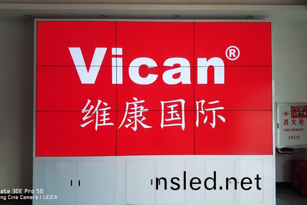 拼(pin)接(jie)屏(ping)價格(ge)爲什(shen)麼(me)存在(zai)很大的(de)差(cha)異