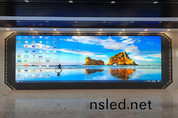 拼(pin)接屏咊(he)投(tou)影機的區彆(bie)有哪(na)些_會議(yi)使(shi)用(yong)哪種(zhong)顯示(shi)大屏好(hao)