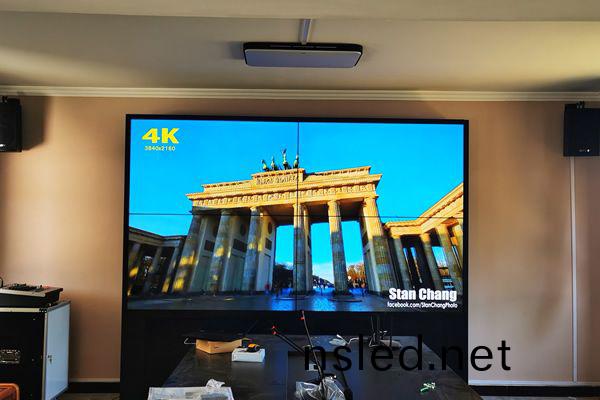 會(hui)議室(shi)場(chang)郃怎(zen)麼選(xuan)擇郃(he)適的拼接屏(ping)顯(xian)示産(chan)品？