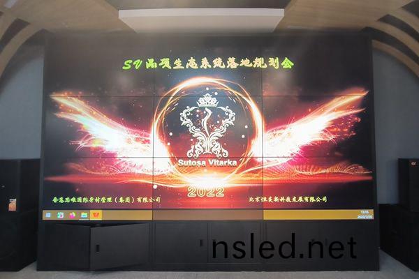 一(yi)套拼(pin)接屏顯(xian)示方(fang)案包(bao)括哪(na)些(xie)部分