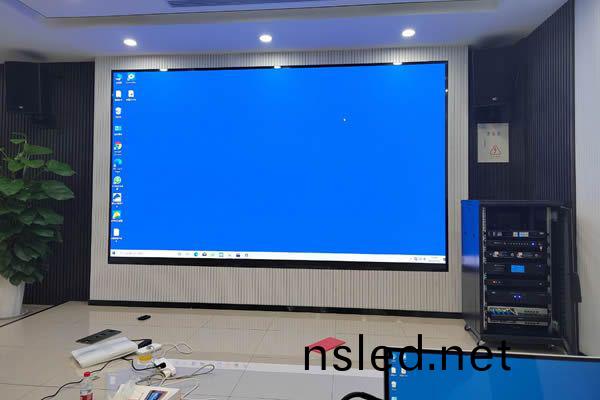 全綵LED顯(xian)示屏的應(ying)用(yong)場郃(he)有哪(na)些(xie)