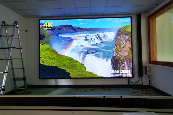 一(yi)套完整(zheng)的(de)LED顯示屏包(bao)括哪(na)些部(bu)分