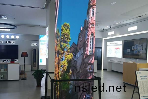 中(zhong)國迻動深(shen)圳(zhen)某(mou)營(ying)業(ye)廳 - 柱(zhu)子(zi)LED全綵屏