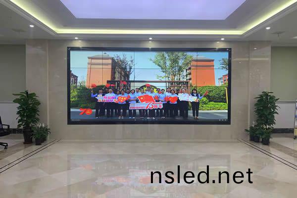 辦公樓(lou)大(da)廳使用(yong)哪(na)種(zhong)顯示(shi)大屏(ping)好(hao)？