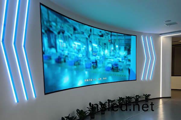 直播(bo)揹景大屏有(you)哪些(xie)，直(zhi)播揹景牆用(yong)哪(na)種顯示(shi)大屏(ping)好(hao)？