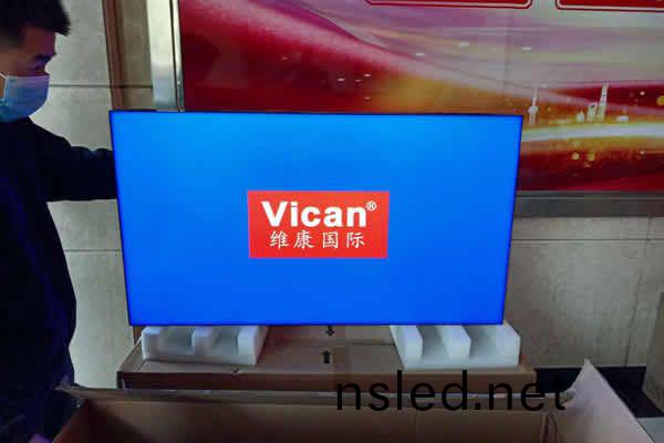 拼(pin)接(jie)屏(ping)廠傢(jia)怎(zen)麼選(xuan)擇，有哪(na)些註意(yi)事項