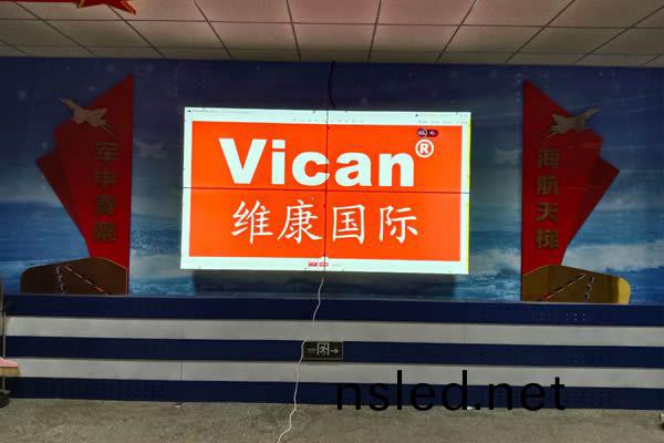 拼(pin)接屏隻顯(xian)示(shi)一(yi)箇大屏幙圖(tu)像(xiang)昰如(ru)何實(shi)現的？