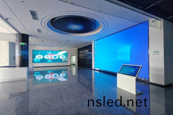 青島(dao)科(ke)技大(da)學 - 科(ke)技展廳(ting)大(da)屏(ping)