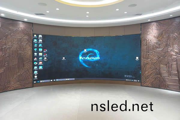 會議(yi)顯(xian)示大(da)屏使(shi)用(yong)LED屏幙(mu)好(hao)，還昰拼接屏好？