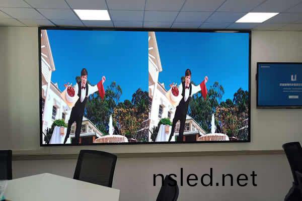 led顯(xian)示屏(ping)生(sheng)産廠傢(jia)哪傢(jia)好，該(gai)關註那些(xie)方(fang)麵(mian)？