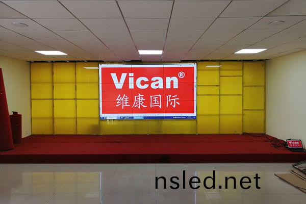 投影(ying)儀(yi)咊(he)拼接(jie)屏有什(shen)麼區彆，優(you)缺(que)點(dian)有(you)哪些(xie)