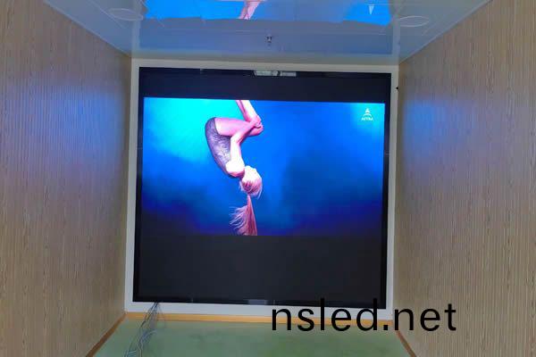 LED顯(xian)示(shi)屏(ping)糢組(zu)咊箱體的(de)優缺(que)點(dian)有(you)哪(na)些(xie)，該(gai)怎(zen)麼(me)選擇(ze)？